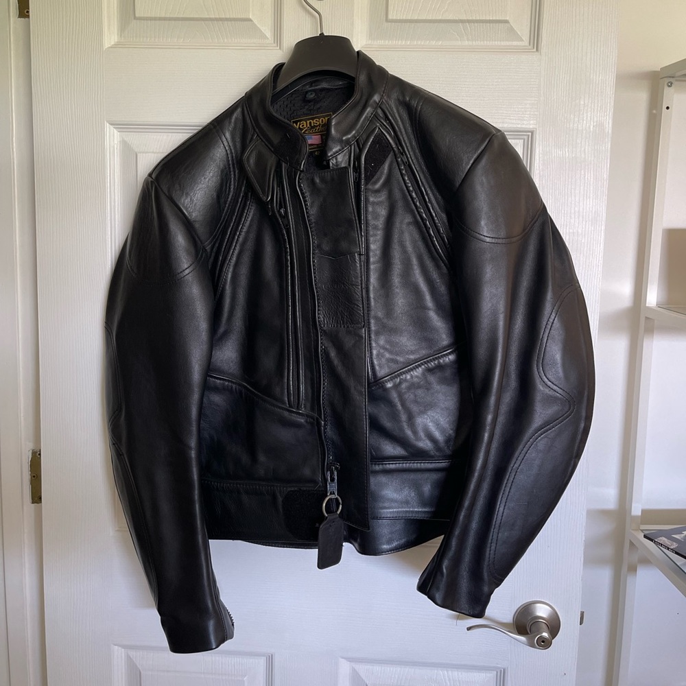 VANSON GENUINE LEATHER WOMENS MOTORCYCLE JACKET